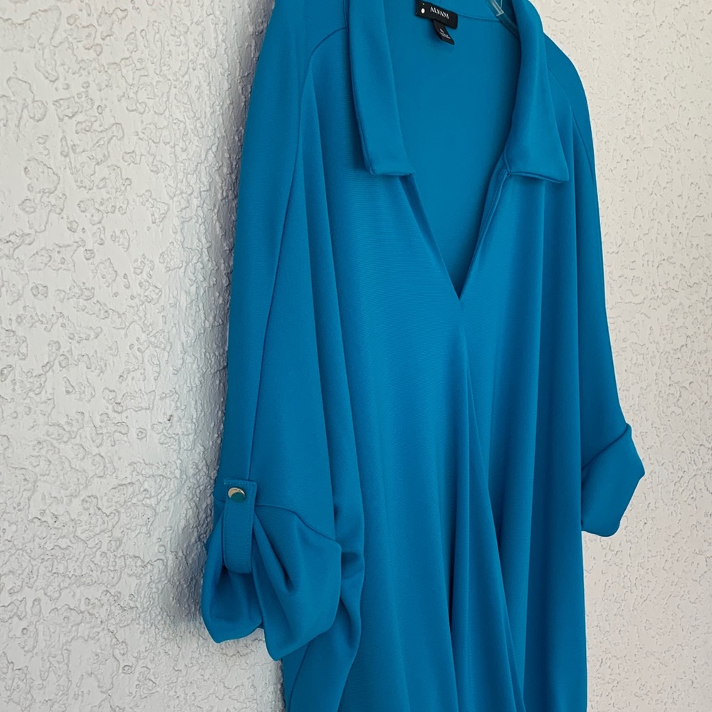 Alfani Blue/ turquoise Women's Blouse with Roll-Tab Sleeves size XL - Picture 4 of 8